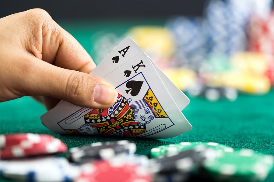 Interesting Variants of Blackjack You can Enjoy Online