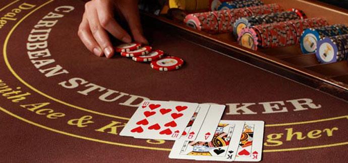 How to play Caribbean stud poker?