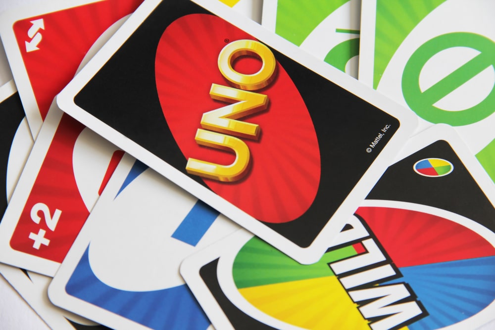 How to Play UNO Cards?