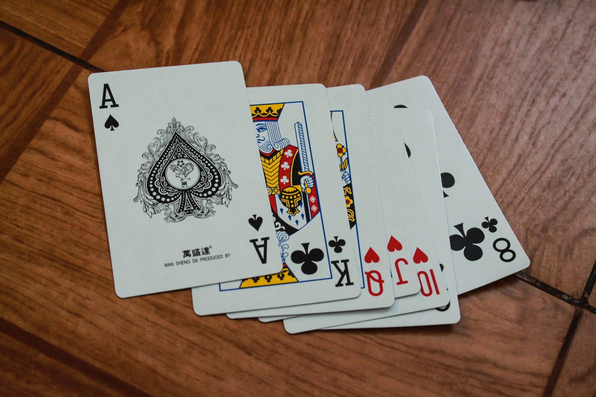 How to Play Spades? Complete Card Game Rules to Play Spade