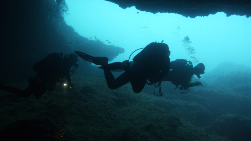 Cave Diving: A comprehensive Guide To The Extreme Sport