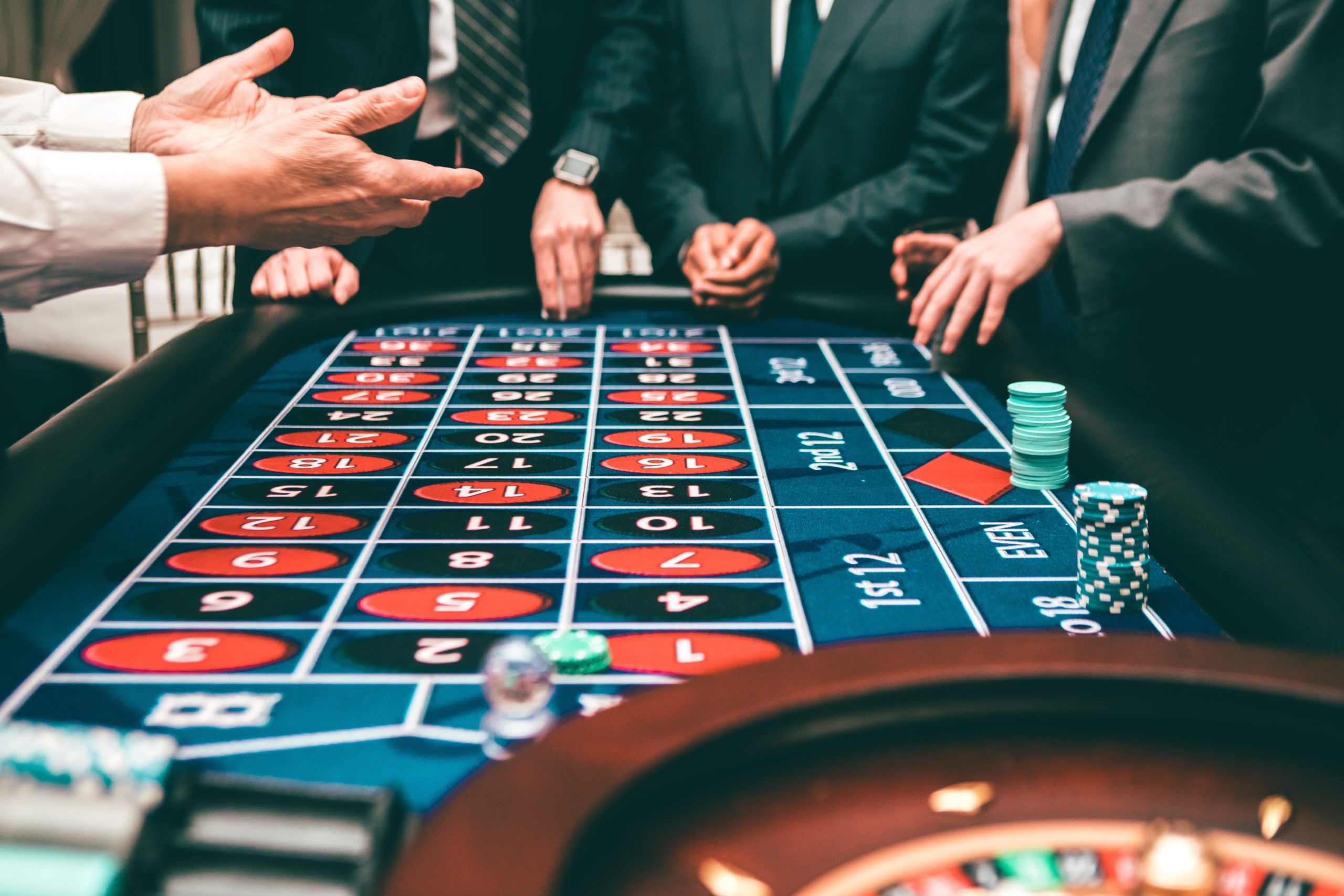 Best Casino Table Games to Try Your Luck
