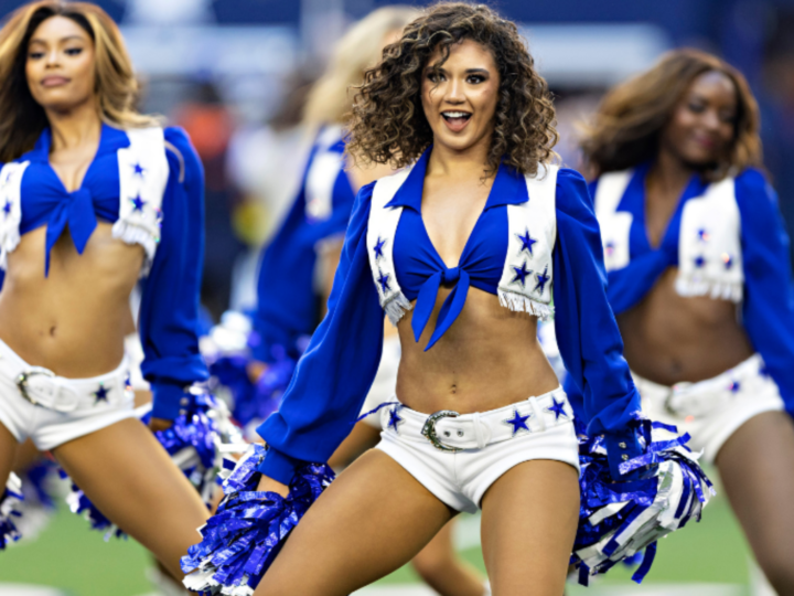 What is the average salary of an NFL cheerleader?