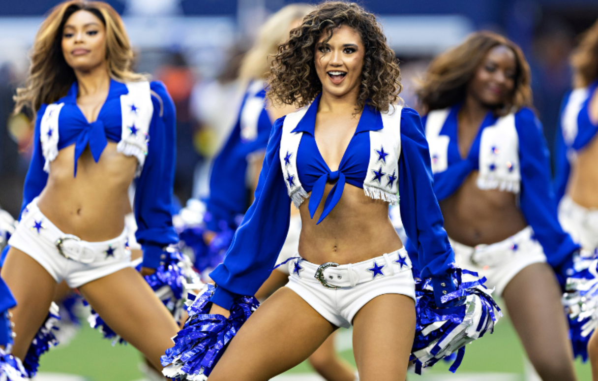 What is the average salary of an NFL cheerleader?